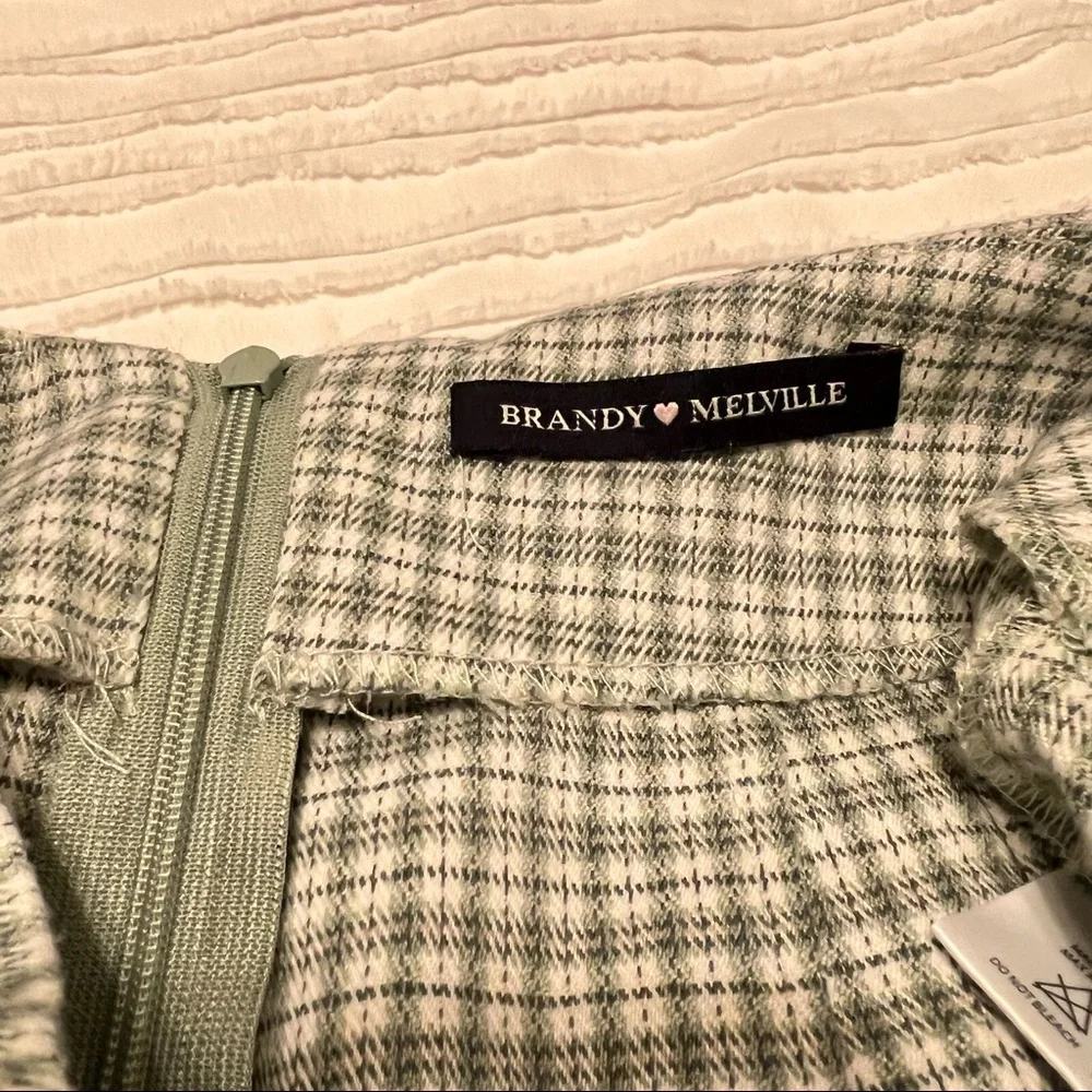 Green Brandy Melville Cara skirt one size - Picture 3 of 4